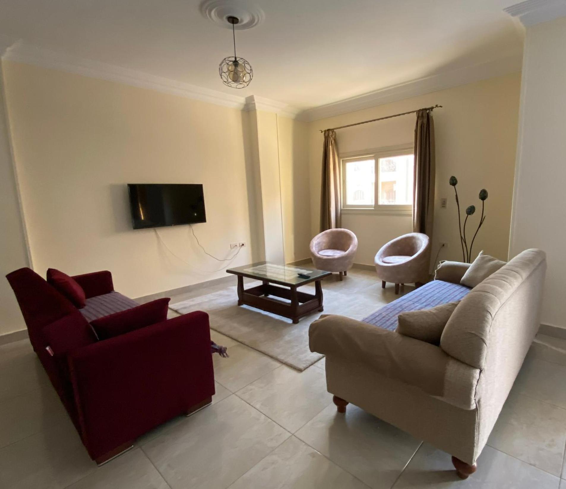 Charming With Balcony Apartment Cairo